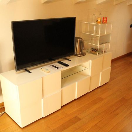 Bb Tortona Bed & Breakfast Milano Eksteriør bilde